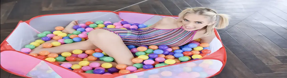 Top Midget, Small, Petite, Short, Dwarf & Tiny Porn Stars header Image